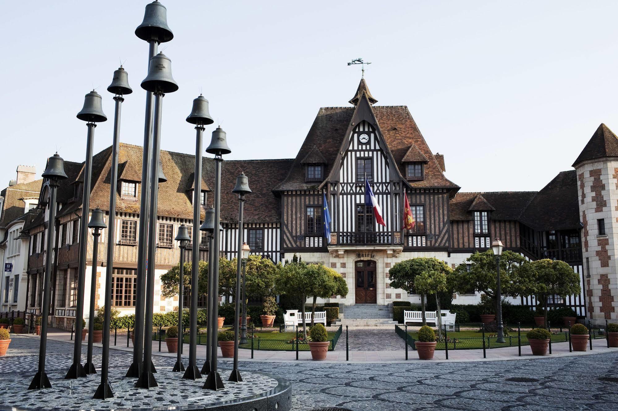 Mercure Deauville Centre Bagian luar foto